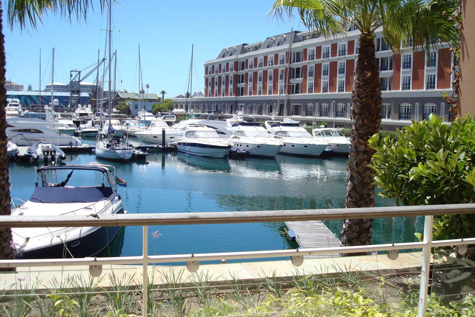 Mountain Marina Luxury Apartments Cape Town Exterior foto